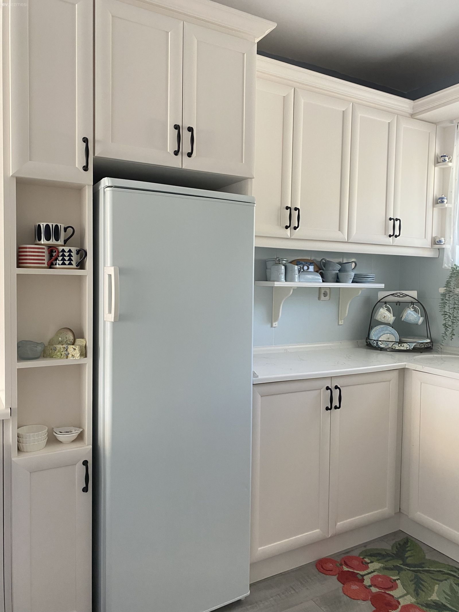 Küçük Dokunuşlarla Mutfağı Keyifli Hale Getirmenin Yolları!