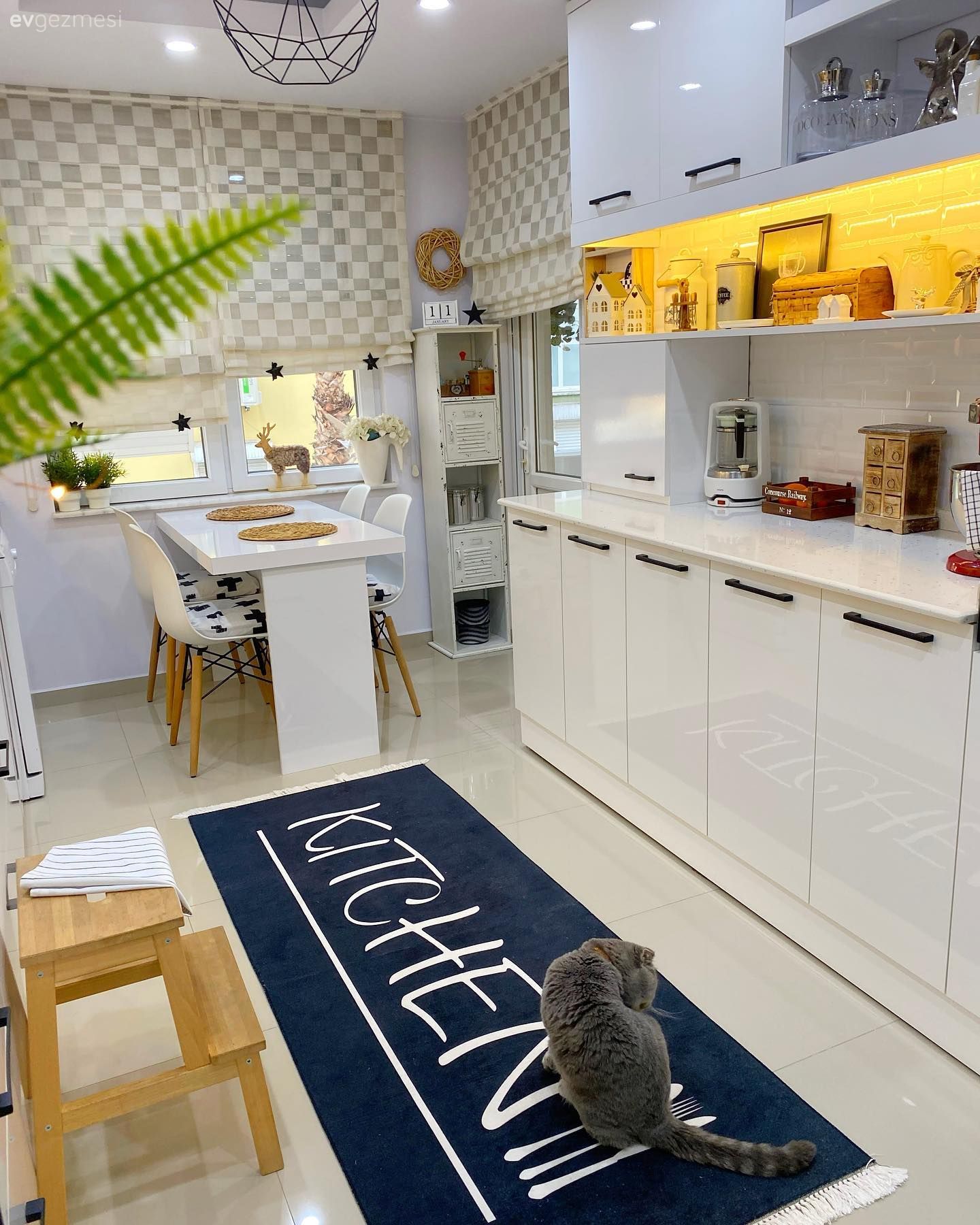 Bu Antalya Evinde Ferahlığın da Sıcaklığın da Ayarı Tam Kararında!