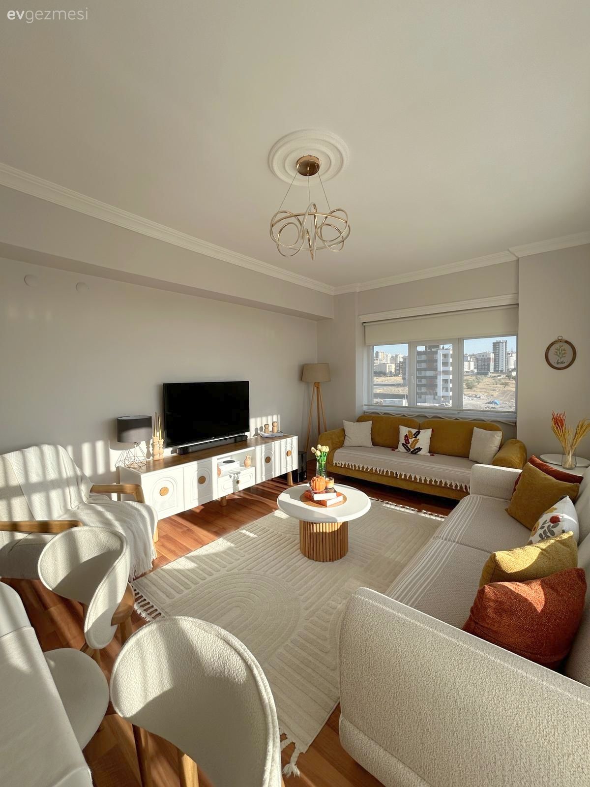 Bu Kayseri Evinde Ulaşılabilir Parçalarla Samimi Şıklık Yakalanmış