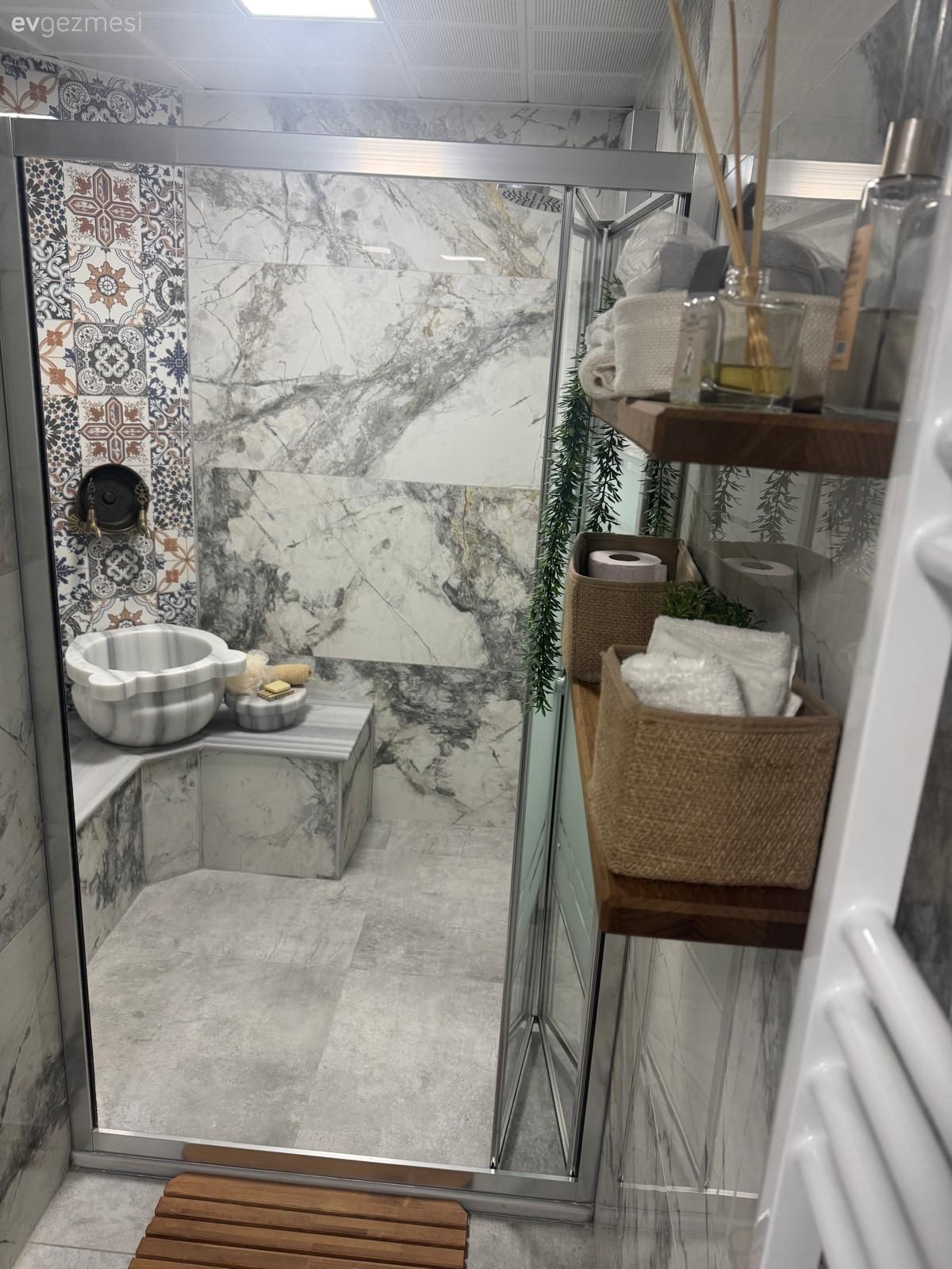 Açık Mutfaklı Bu Uşak Evi Samimi Sohbetlere de Açık