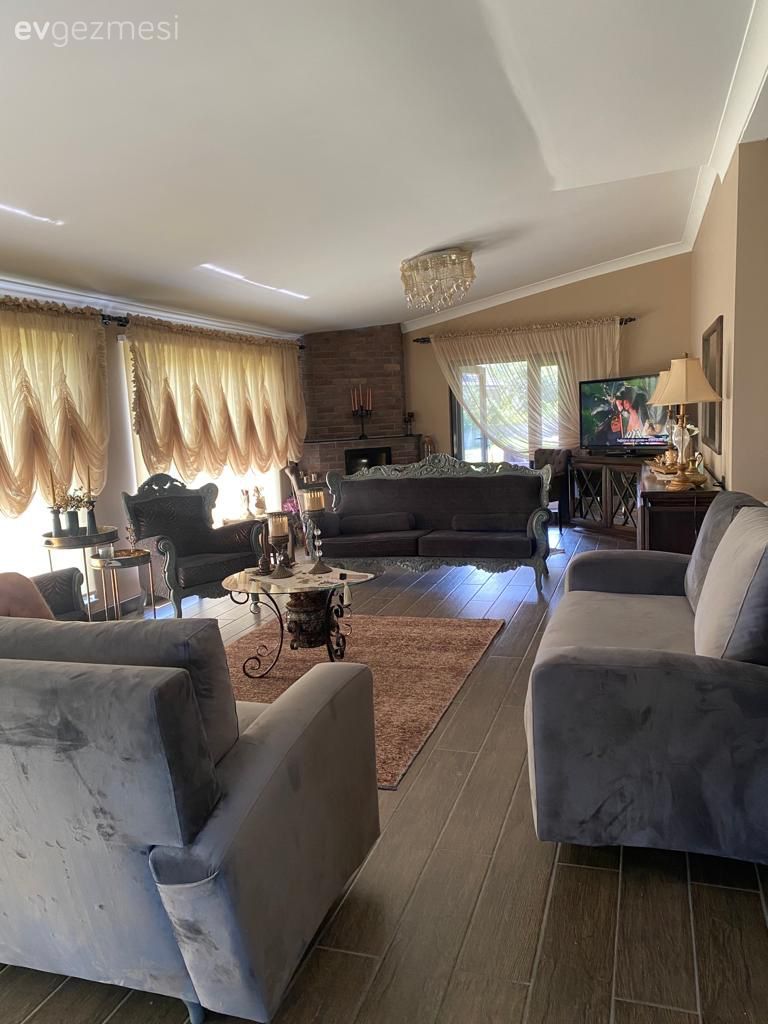 Müstakil Ev Modelleri: Düzce'de Alt Katı Beton Üst Katı Ahşap Bir Ev