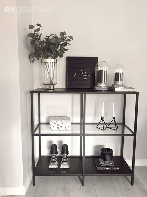 Açık raf, Dekoratif Objeler, Vazo, Ev Aksesuar, Şamdan, Mumluk, Siyah, Beyaz