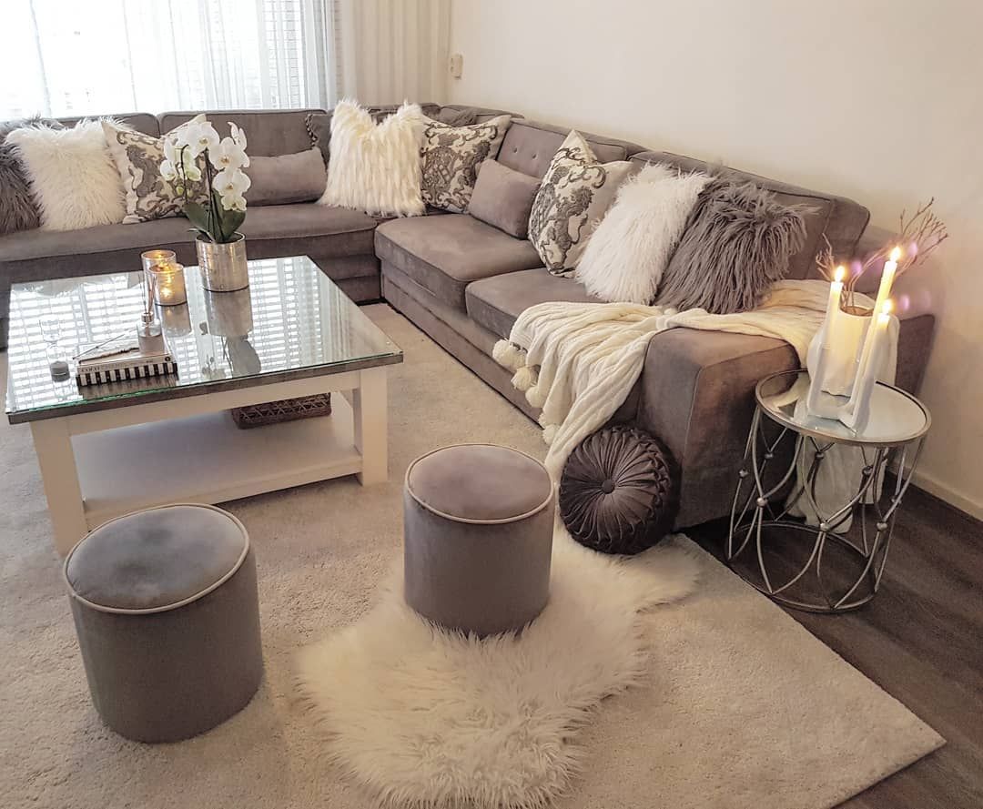 Bu Ev Sakinlikle Işıltıyı Aynı Ortamda Buluşturmayı İyi Biliyor!