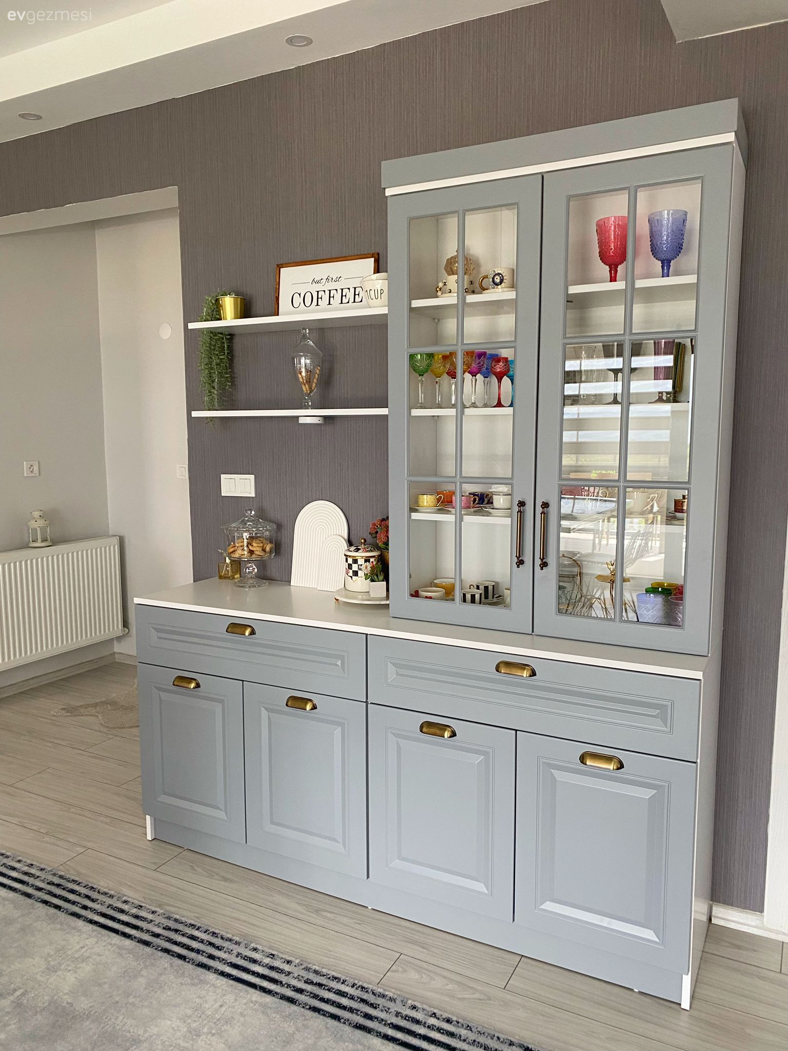 Bu Geniş Mutfakta Kahve Köşesinin Tadı Bambaşka!