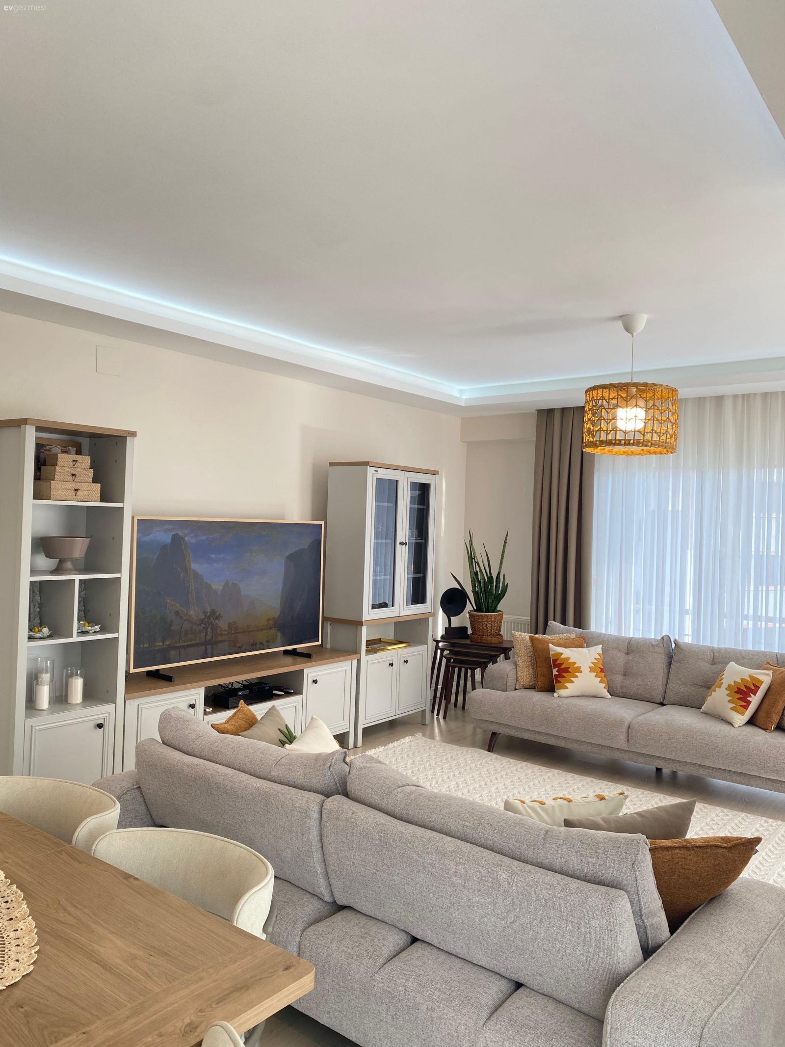 Bu Trabzon Evinde Balkondan Salona Her Yer Enerjik