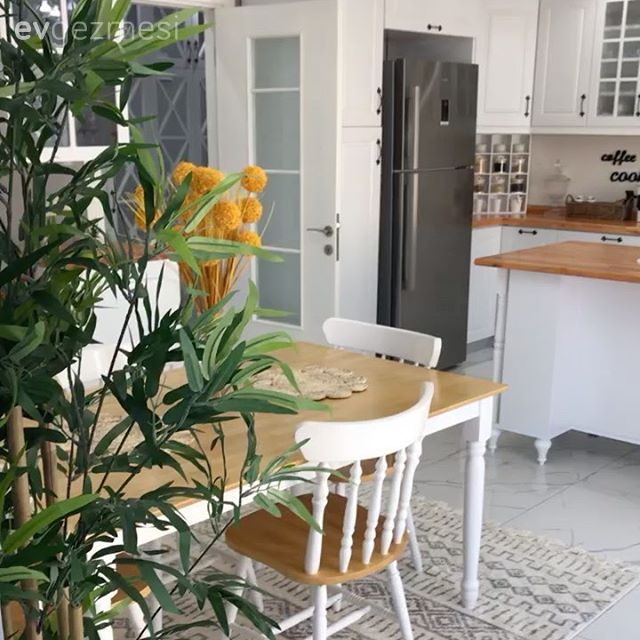 Mersin'in Sıcak İklimini Yansıtan Keyifli Bir Ev