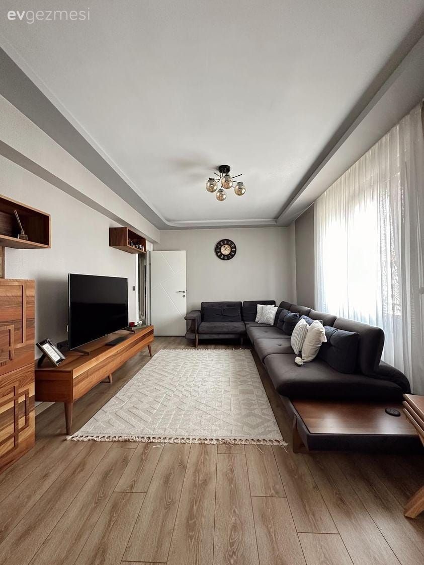 Ankara'daki Bu Evin Baskın Notaları Acı Kahve Ahşaplar!