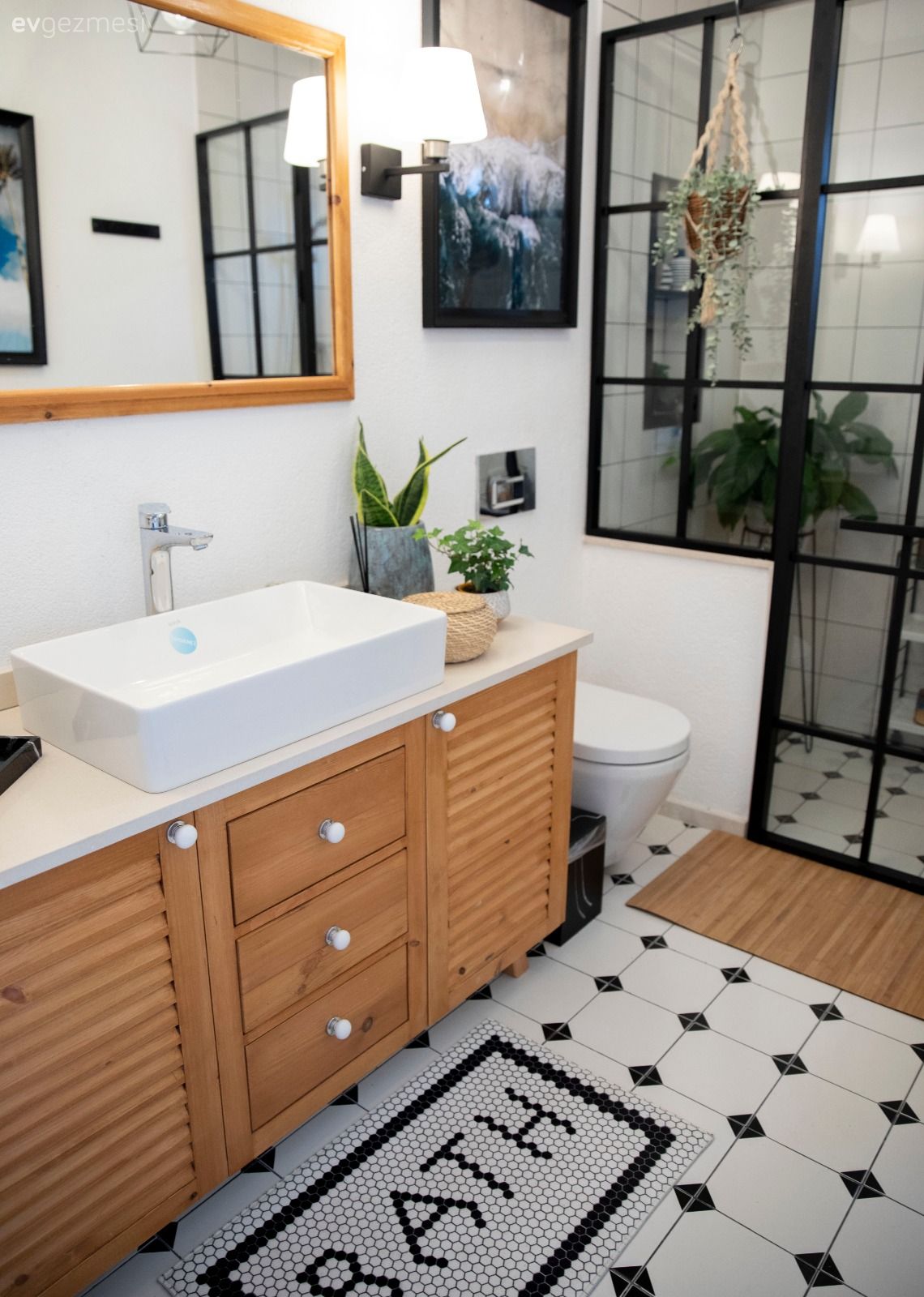 Banyo Dolabı Modelleri: Farklı Çeşitler ve Popüler Tasarımlar