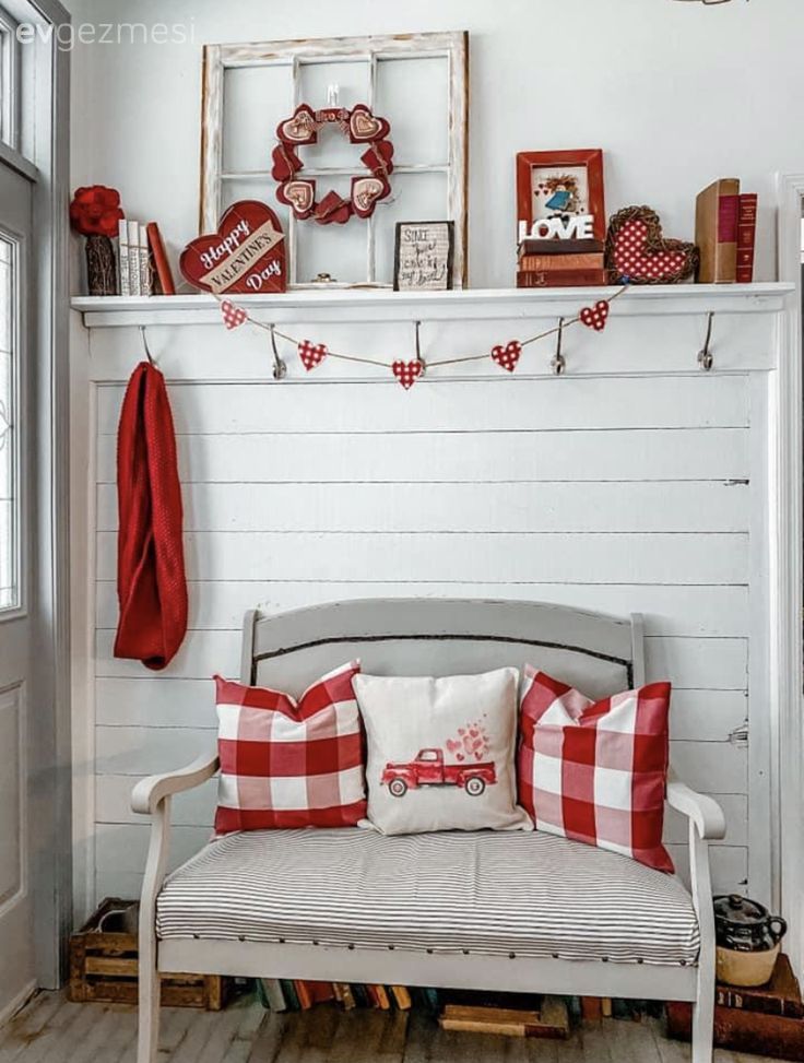 Sevgililer Gününde Ambiyansı Güzelleştirecek Masa ve Dekor Fikirleri!