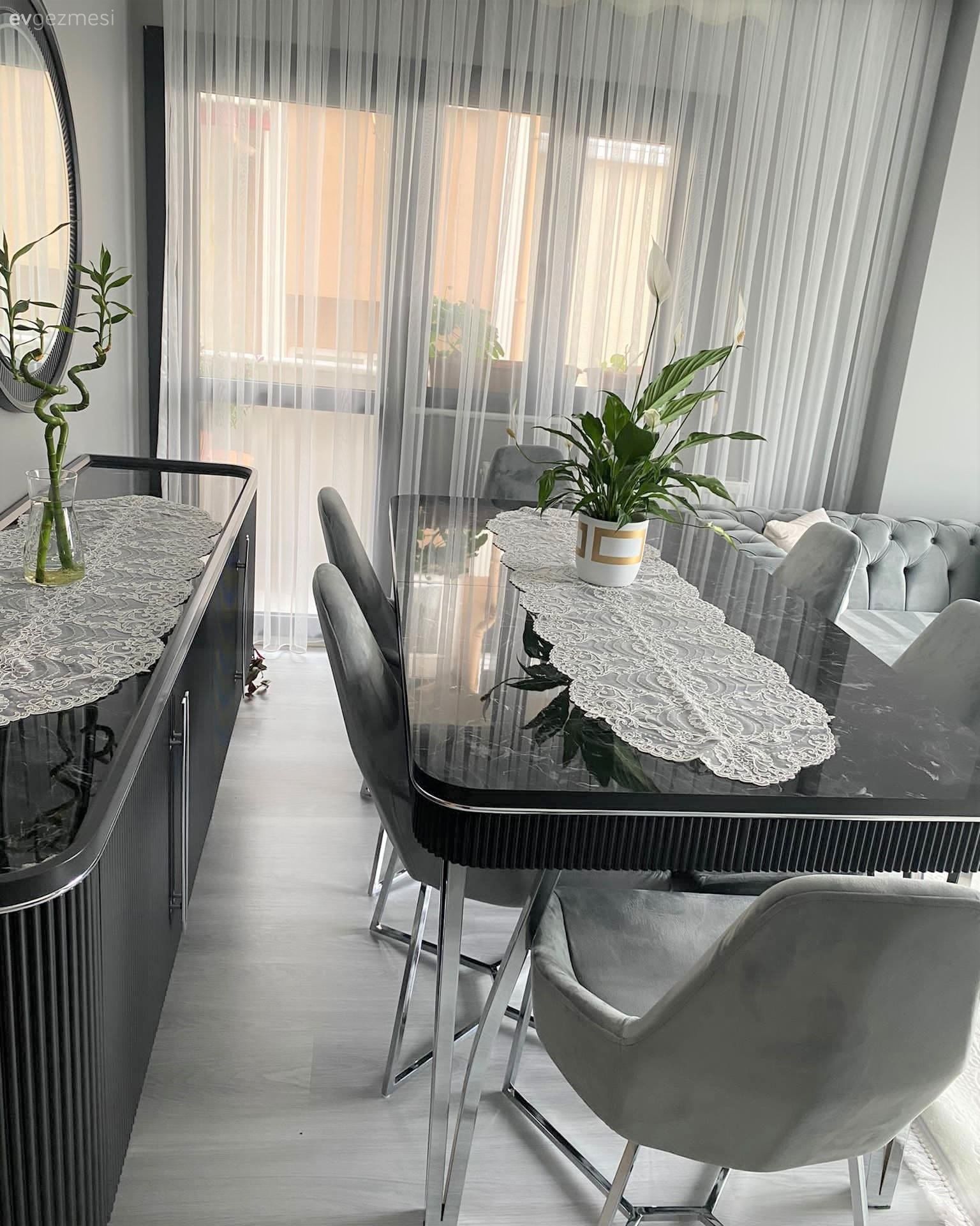 Bu Kocaeli Evi Gri ve Beyazın Uyumlu Birlikteliğinin Eseri