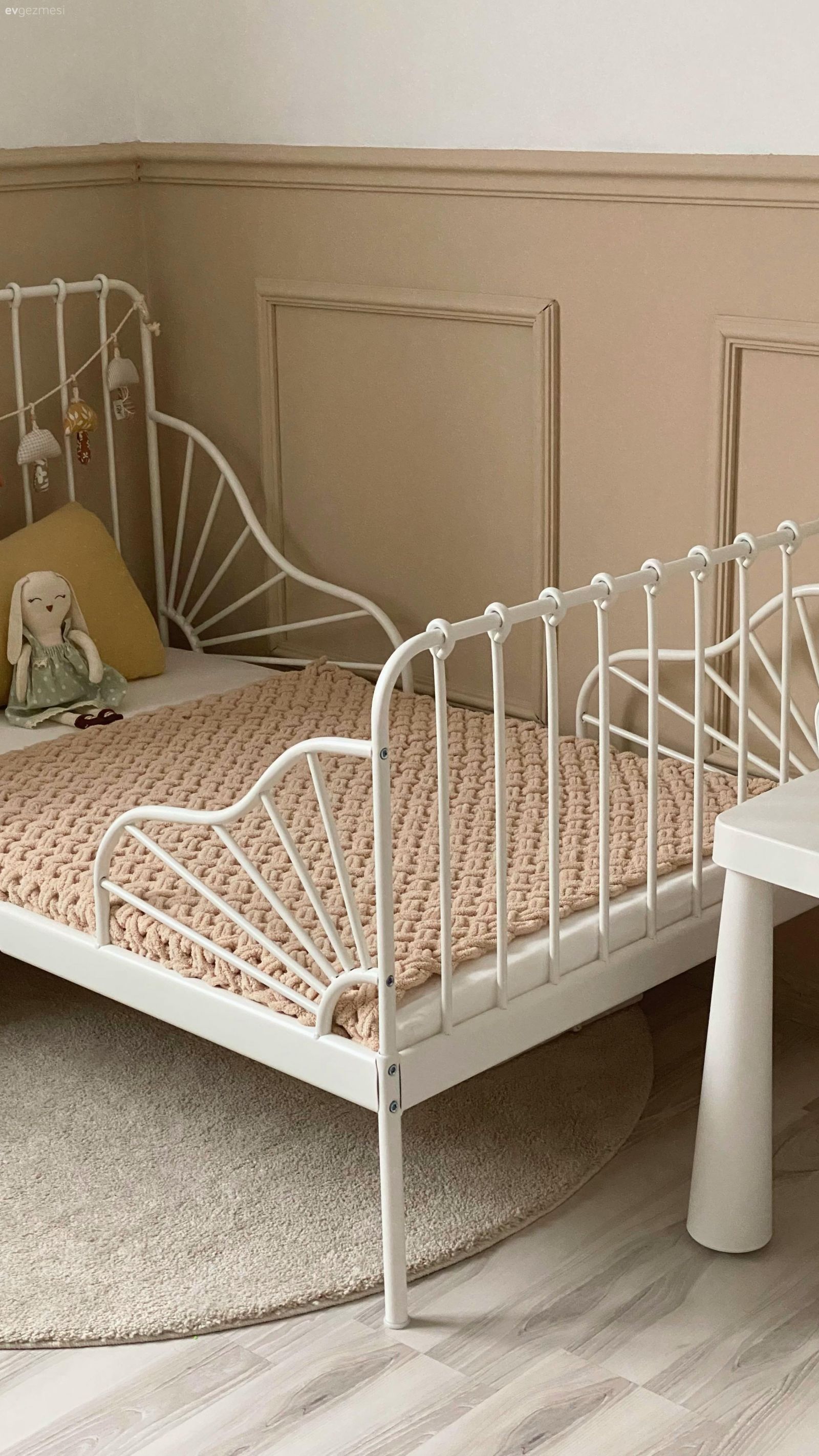 Bebeklikten Çocukluğa Geçişe Adapte Olan Bir Oda