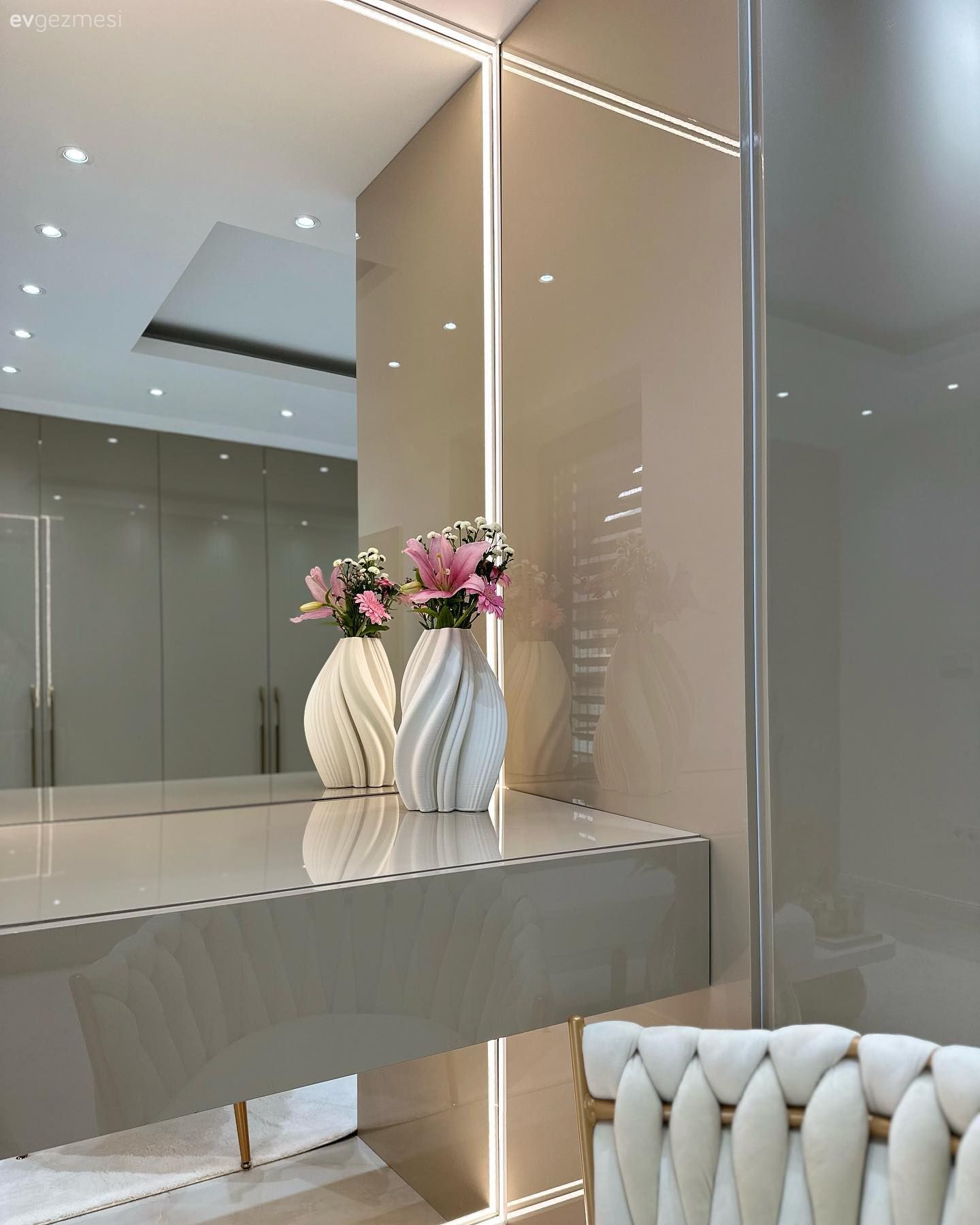 Tamamıyla Modern Görünümü Benimsemiş Bu Evde Art Dekoya da Yer Var!