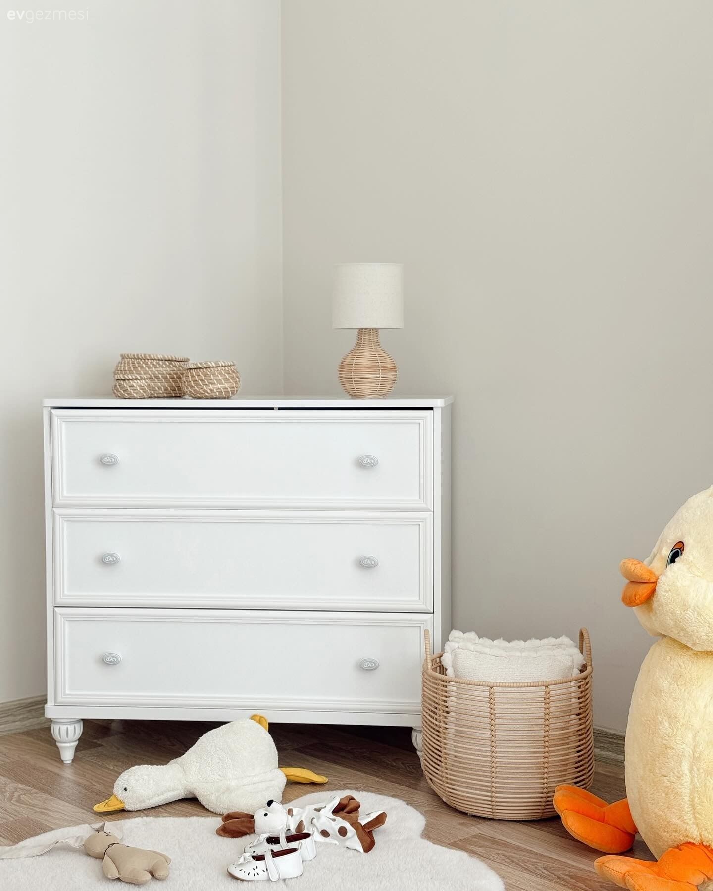 Bu Evin Şıklık Formülünde Beyazın Payı Oldukça Yüksek