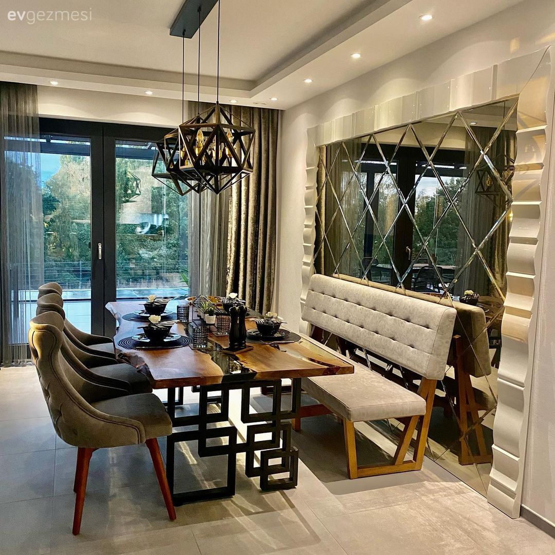 Ev Gezmesi: İddialı Girişiyle Misafirlerine Merhaba Diyen Bir Ev