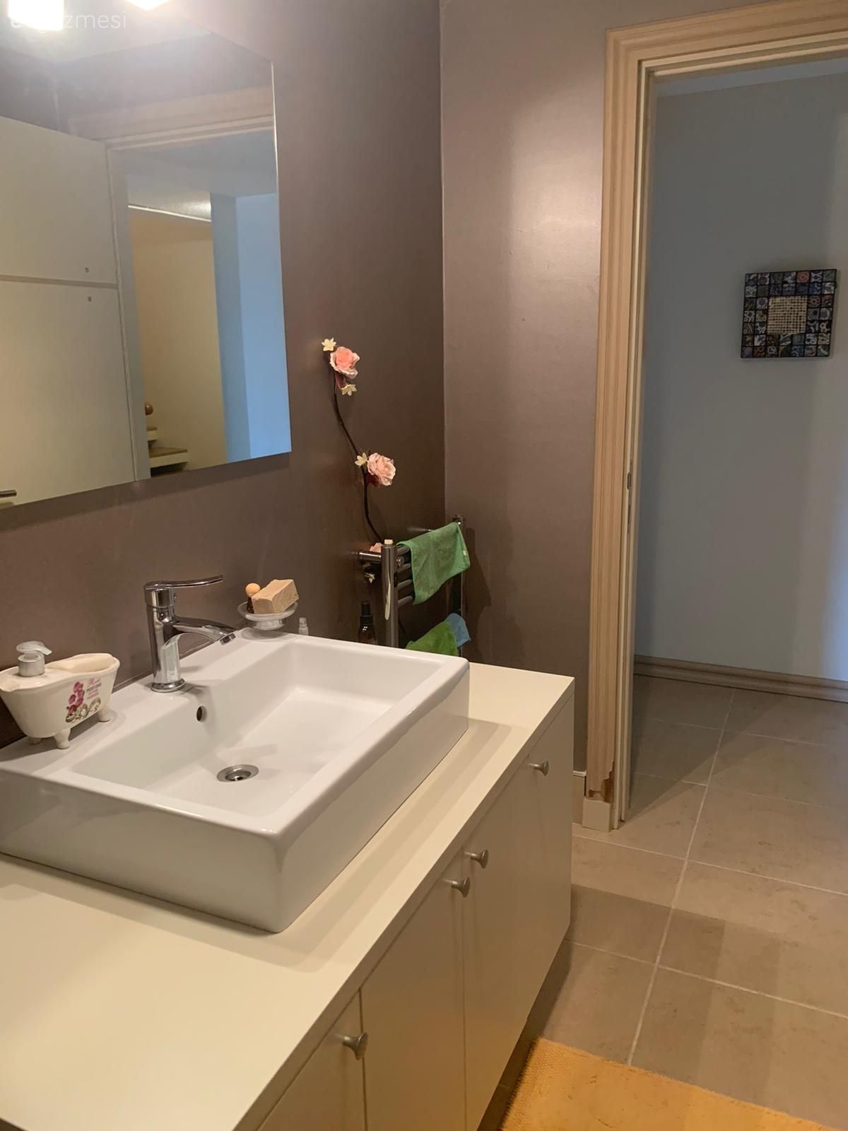 Antika Mobilyaların Kişilik Kattığı Bu Evde Her Şey Çok Orijinal