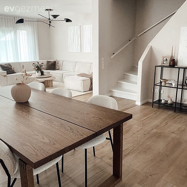 Salon, Dubleks evler, Beyaz, Kahverengi, Krem, Bej, Koltuk takımı, Köşe koltuk, Puf, Orta sehpa, Sehpa, Yan sehpa, Sandalye, Yemek masası, Parke, Merdiven, Avize, Aydınlatma, İskandinav