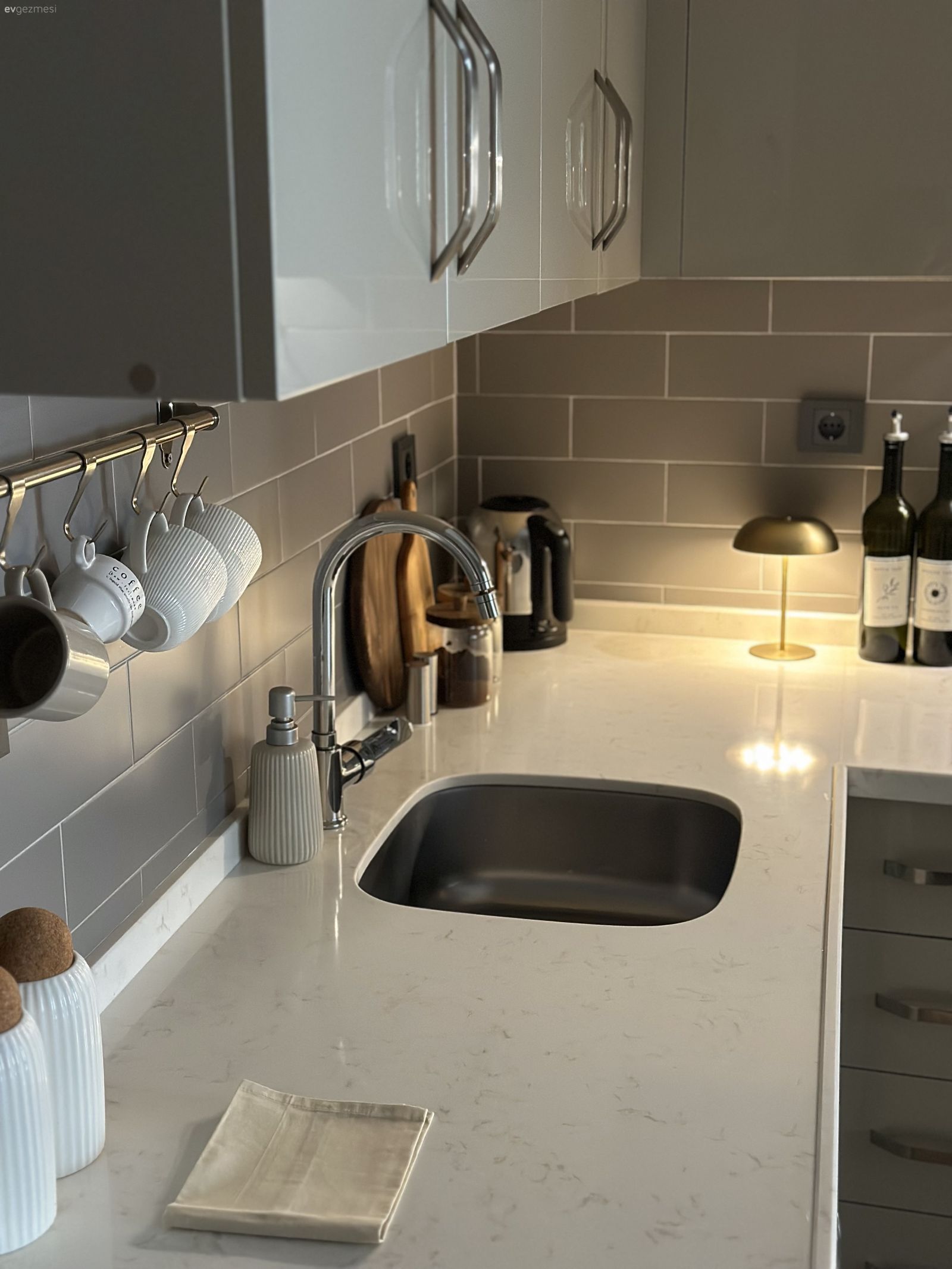 Küçük Evi Olanların Fikirler Alabileceği Türden Bir Dekor