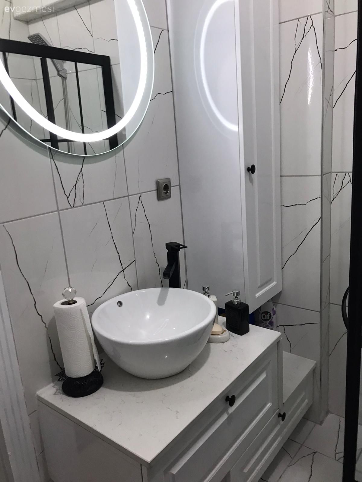 Banyo, Beyaz, Banyo dolabı, Banyo seramikleri, Banyo aynası