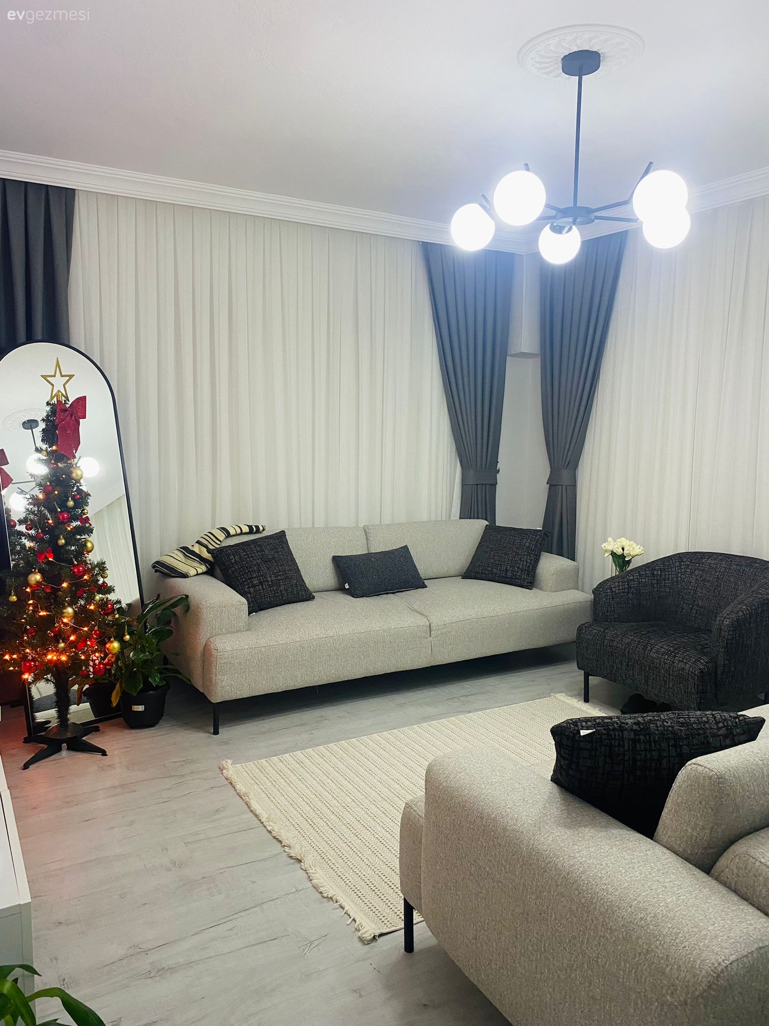 Bu Fethiye Evinin Referansı Modern Stil ve Gri Renk