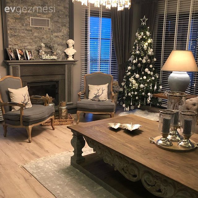 Bu Evde İhtişam ve Natürellik Dengeli Bir Şekilde Buluşmuş