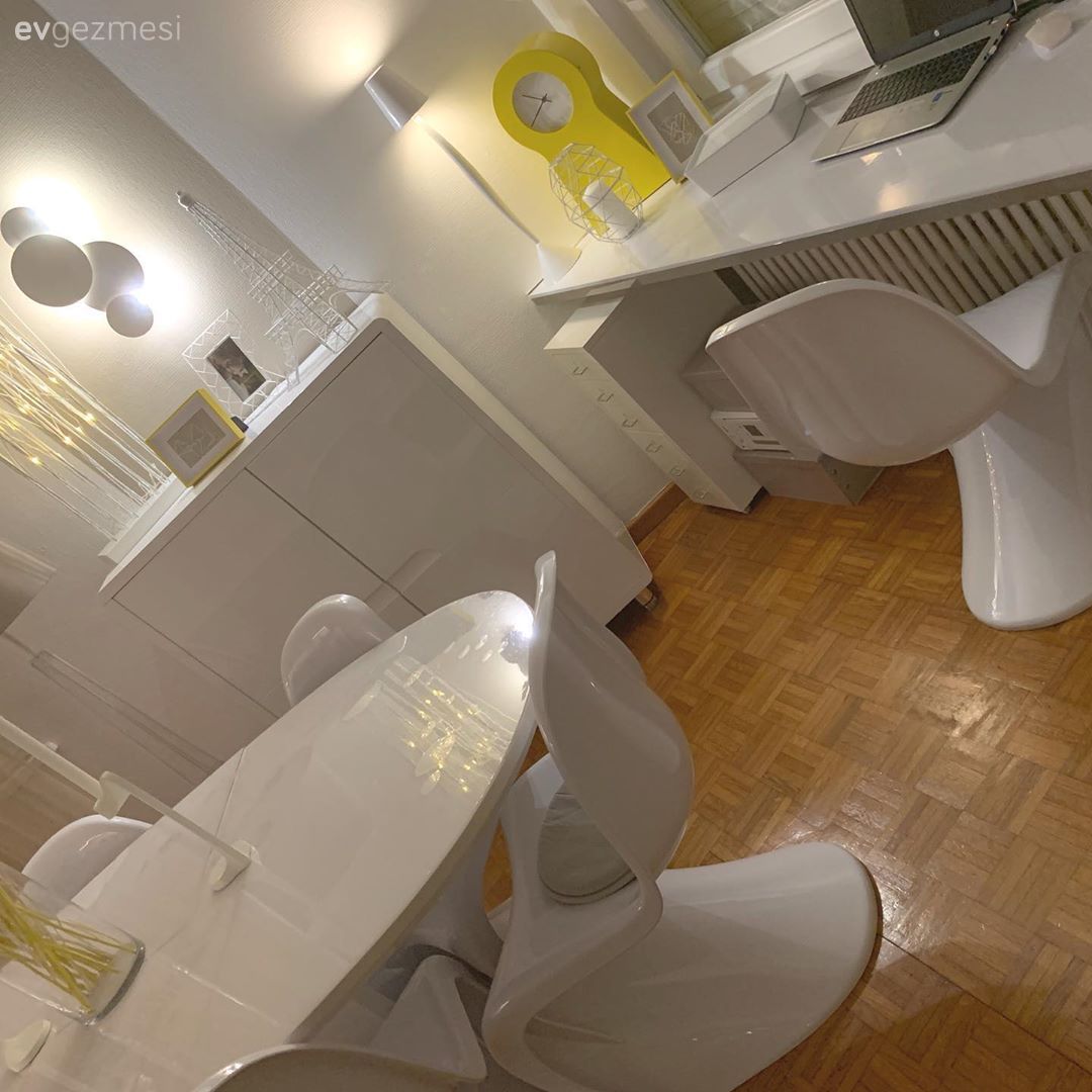 Sarının Keyif Kattığı Bu Evde Her Duvarın Ruhu Ayrı