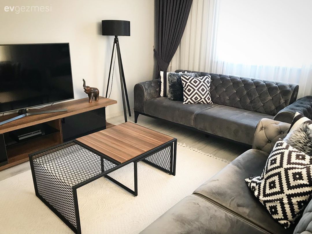 Bu İstanbul Evinde Modern Stile Yeşilin İddialı Tonu Eşlik Etmiş!