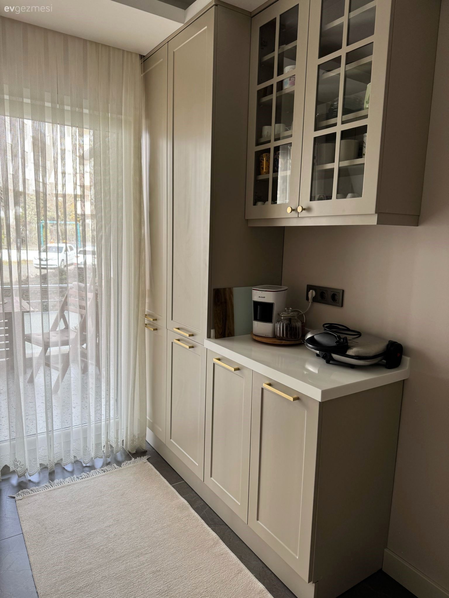 Halısından Enerji Alan Bu Evde Her Şey Birbirine Uyumlu