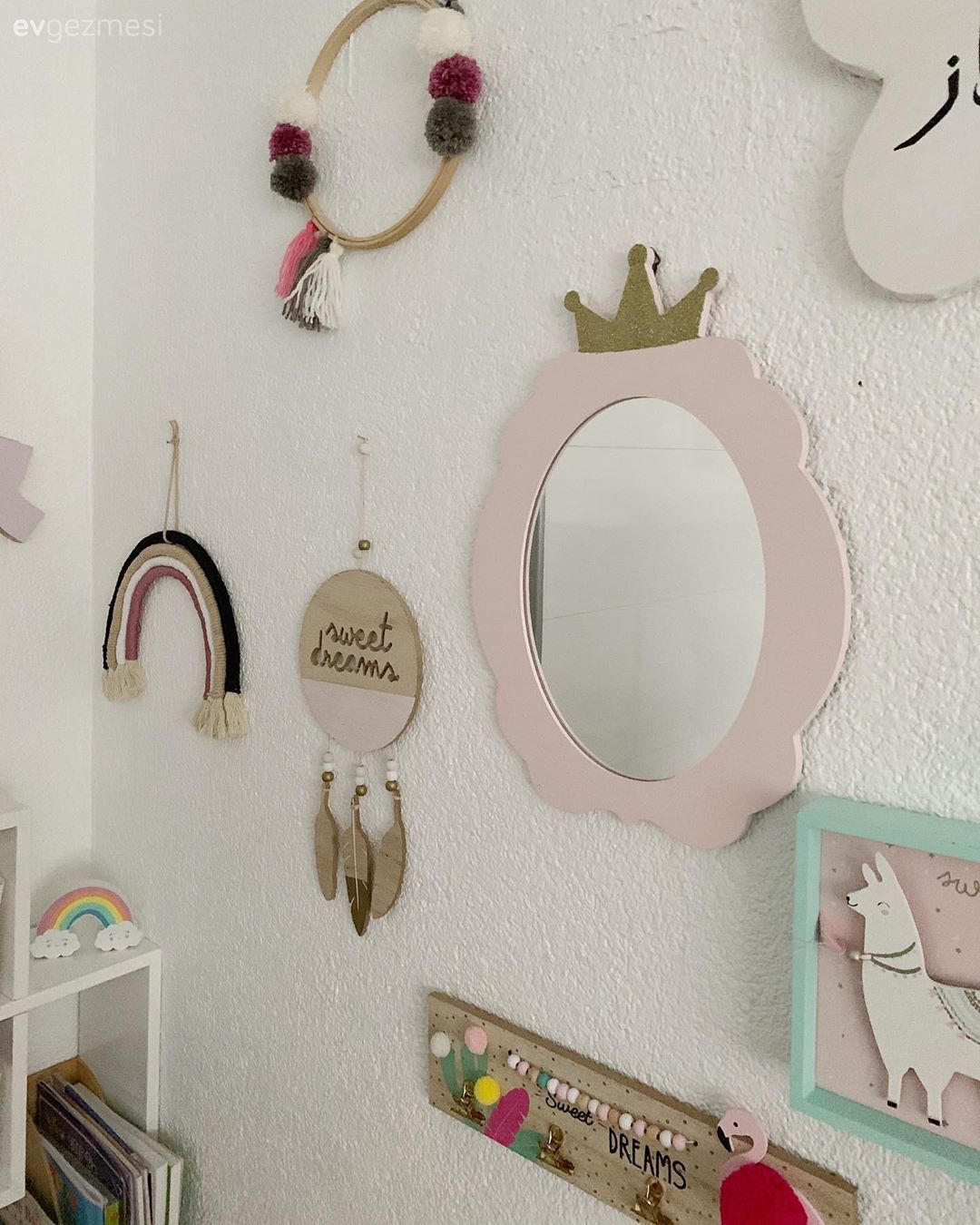 Çocuk Odası, Çocuk odası duvar dekorasyonu, Duvar dekorasyonu, Beyaz, Pembe