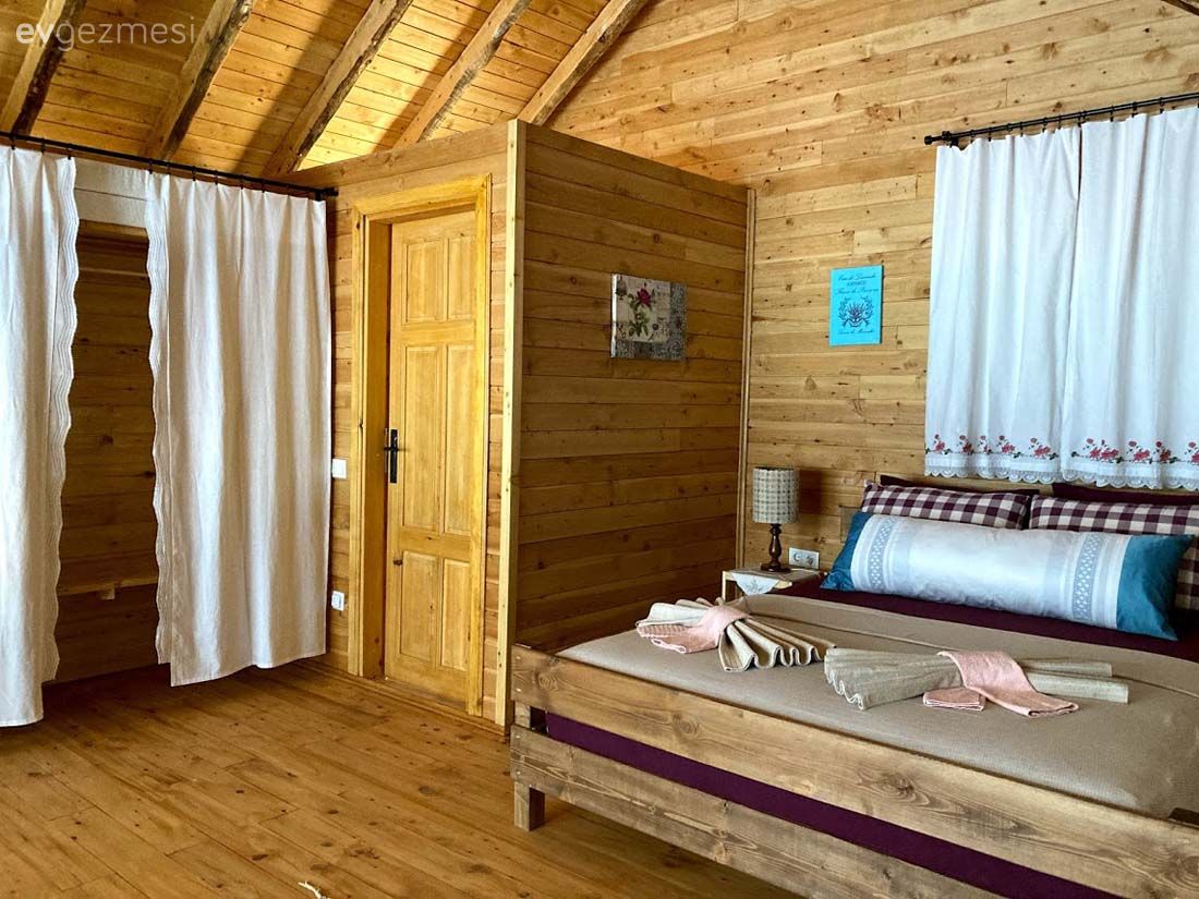 Kaş'taki Bu Tatil Evi Geçmiş ve Bugün Arasındaki Eğlenceli Köprü!