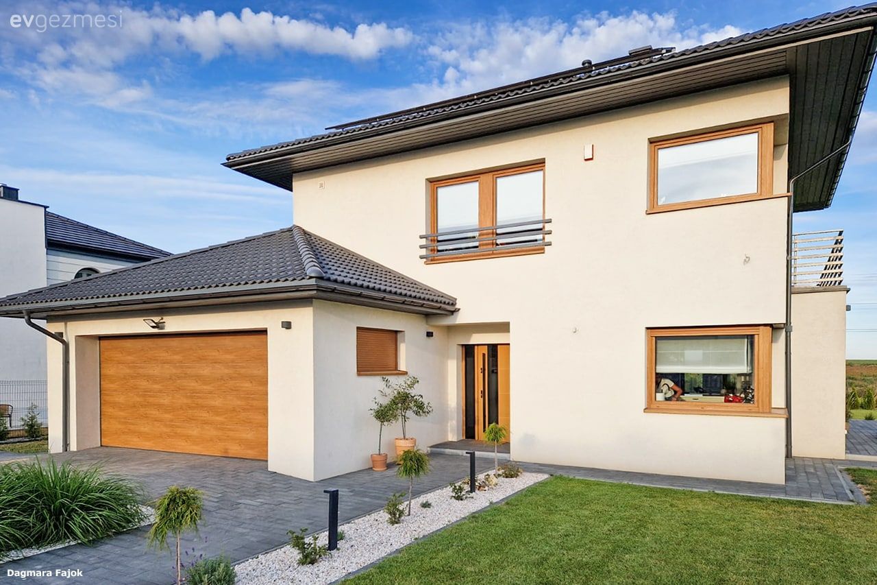 Müstakil Ev Modelleri: 190 M2 Balkonlu Dubleks Villa!