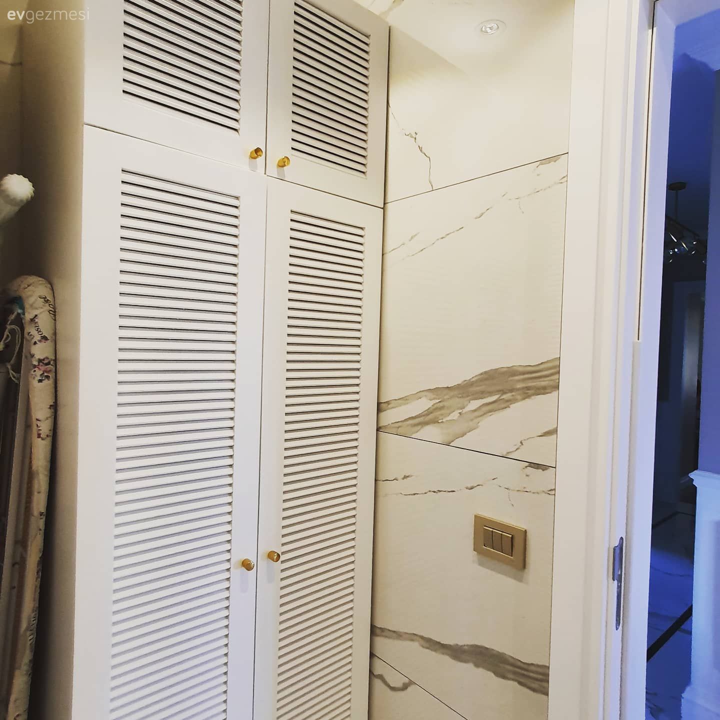 Banyo, Beyaz, Banyo dolabı, Banyo seramikleri