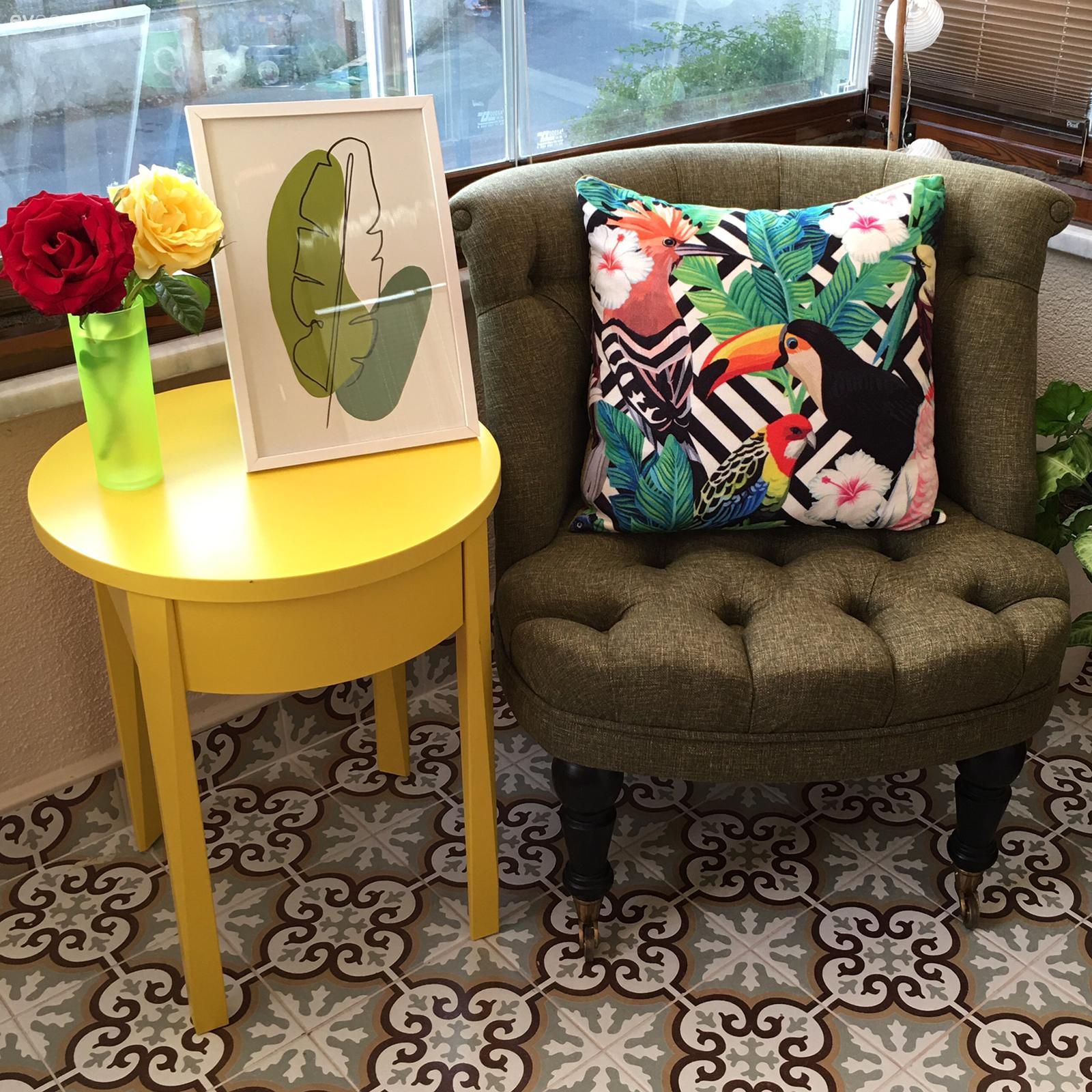 Berjer, Sarı, Sehpa, Tablo, Duvar dekorasyonu, Kırlent, Ev tekstili, Yeşil, Balkon zemini