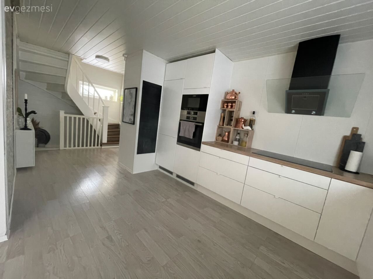 Bu Müstakil Ev Eski ve Yeni Arasındaki Dengeyi Çok İyi Tutturmuş