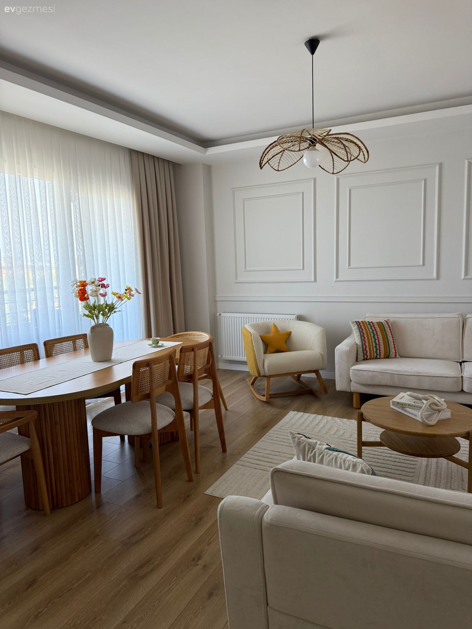 Bu Hatay Evinin Salonu Hem Sıcaklığı Veriyor Hem Ferahlığı