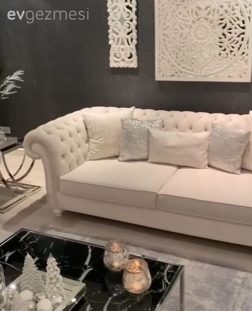 Siyah ve Beyaz Ortaklığı, Bu İstanbul Salonuna Çok Yakışmış!