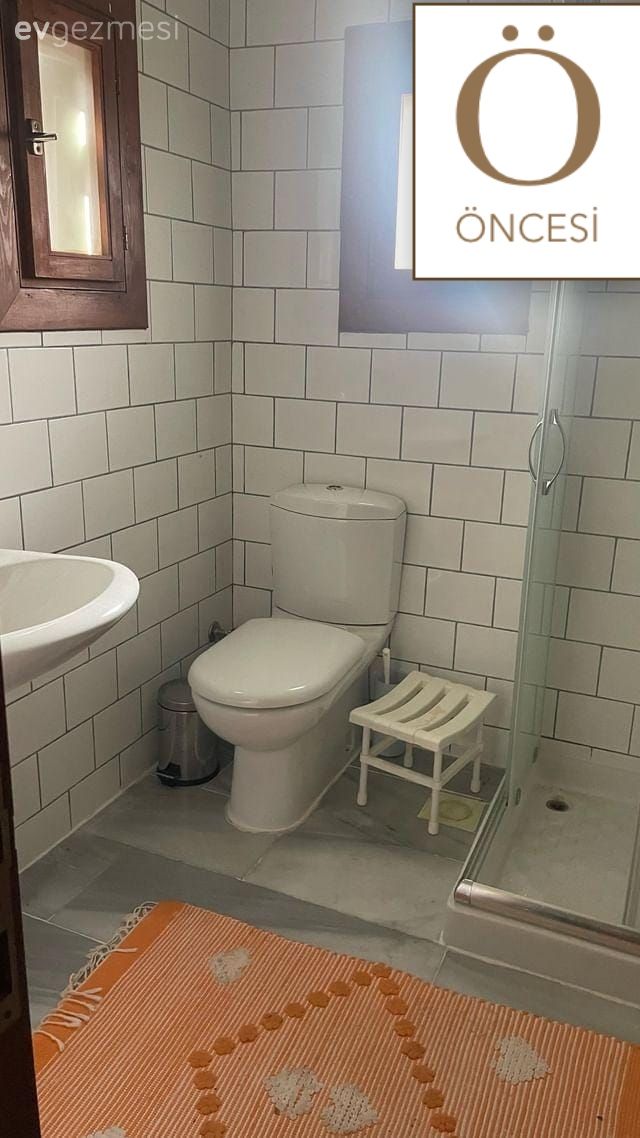 Öncesi&Sonrası: Kullanışsız Banyo Şimdi İki Kişi İçin İdeal Hale Gelmiş!