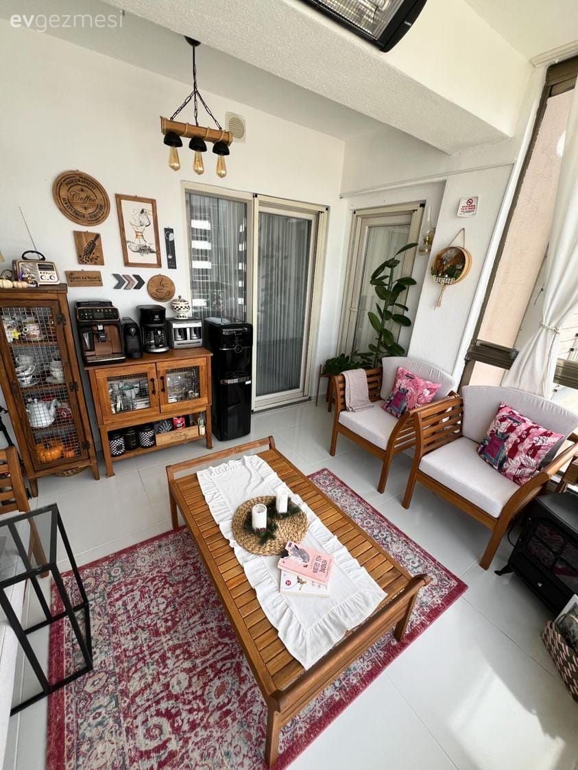 Çanakkale'deki Bu Balkon Keyif Yapmak İçin İdeal Ortam!