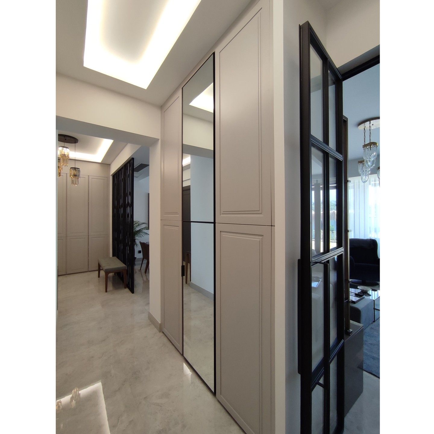 Antre, Beyaz, Bej, Gri, Siyah