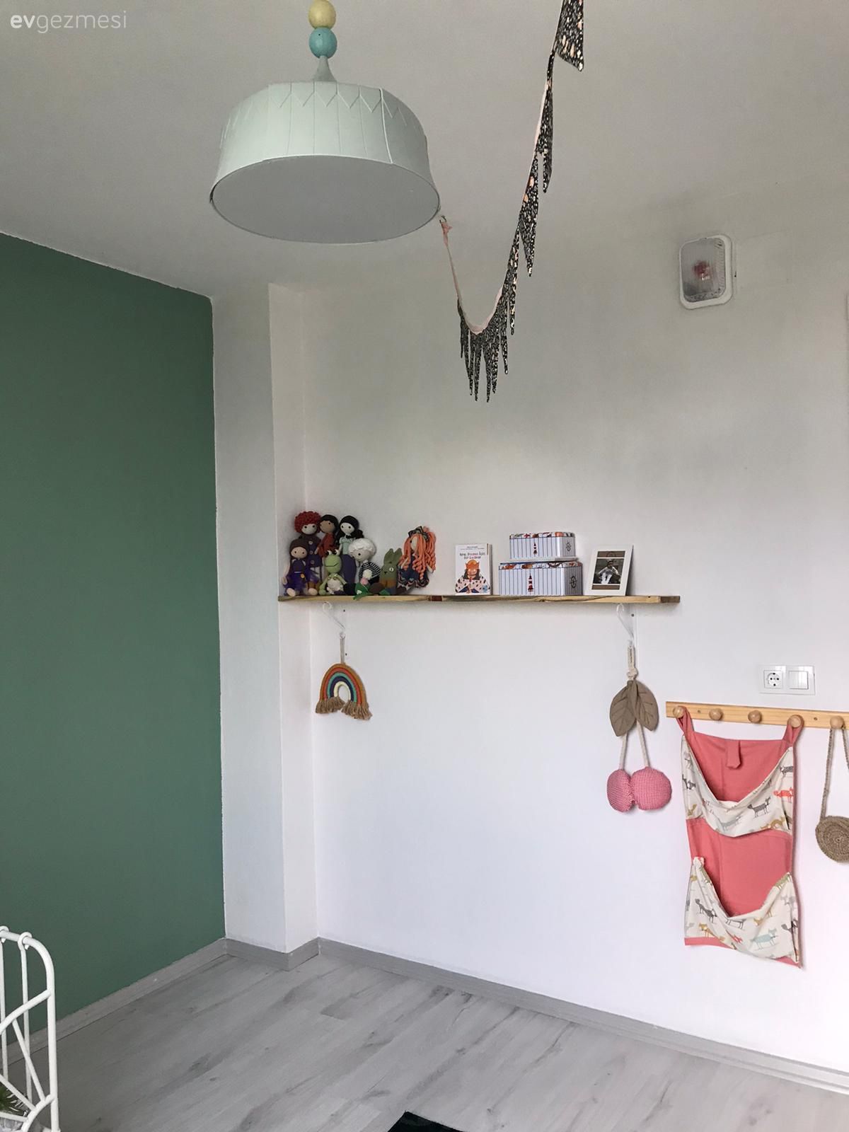 Çocuk Odası, Beyaz, Yeşil, Yeşil duvar, Çocuk odası duvar dekorasyonu, Çocuk odası aydınlatması