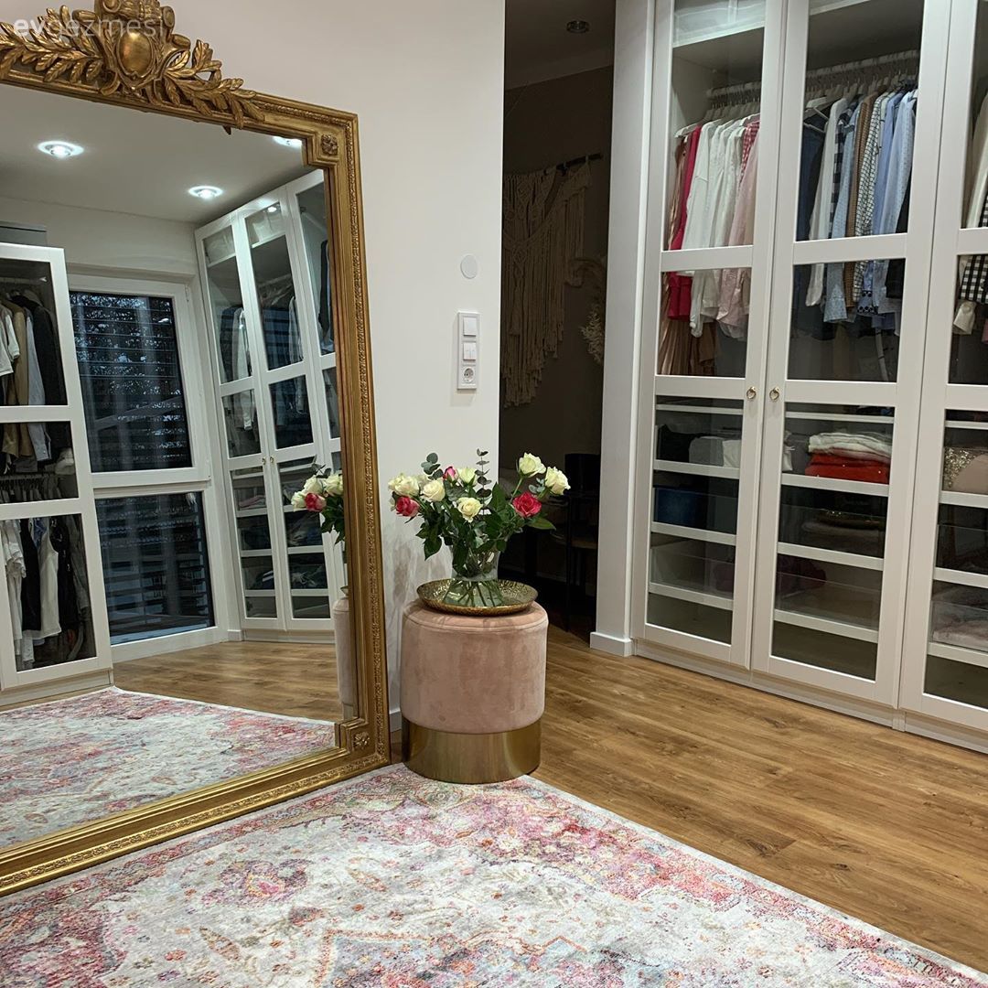 Giyinme odası, Beyaz, Boy aynası, Ayna, Altın, Pudra pembe, Yatak Odası, Halı
