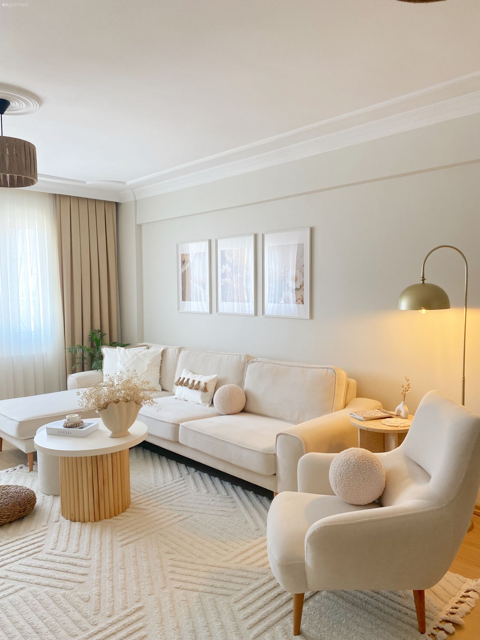 Bu İzmir Evinde Zarif ve Sıcak Bir Ambiyans İçin Gereken Yapılmış!