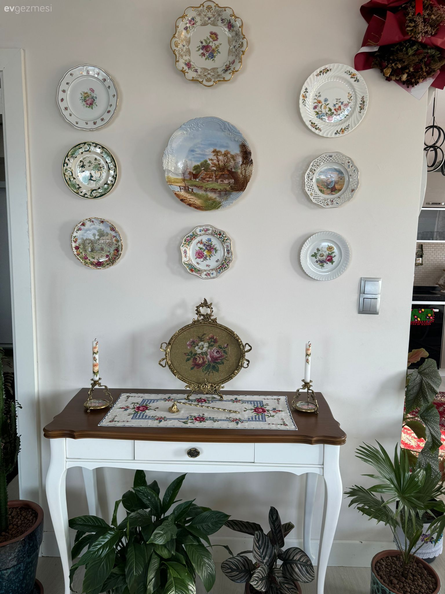 Dresuar, Duvar dekorasyonu, Ev bitkisi, Saksı