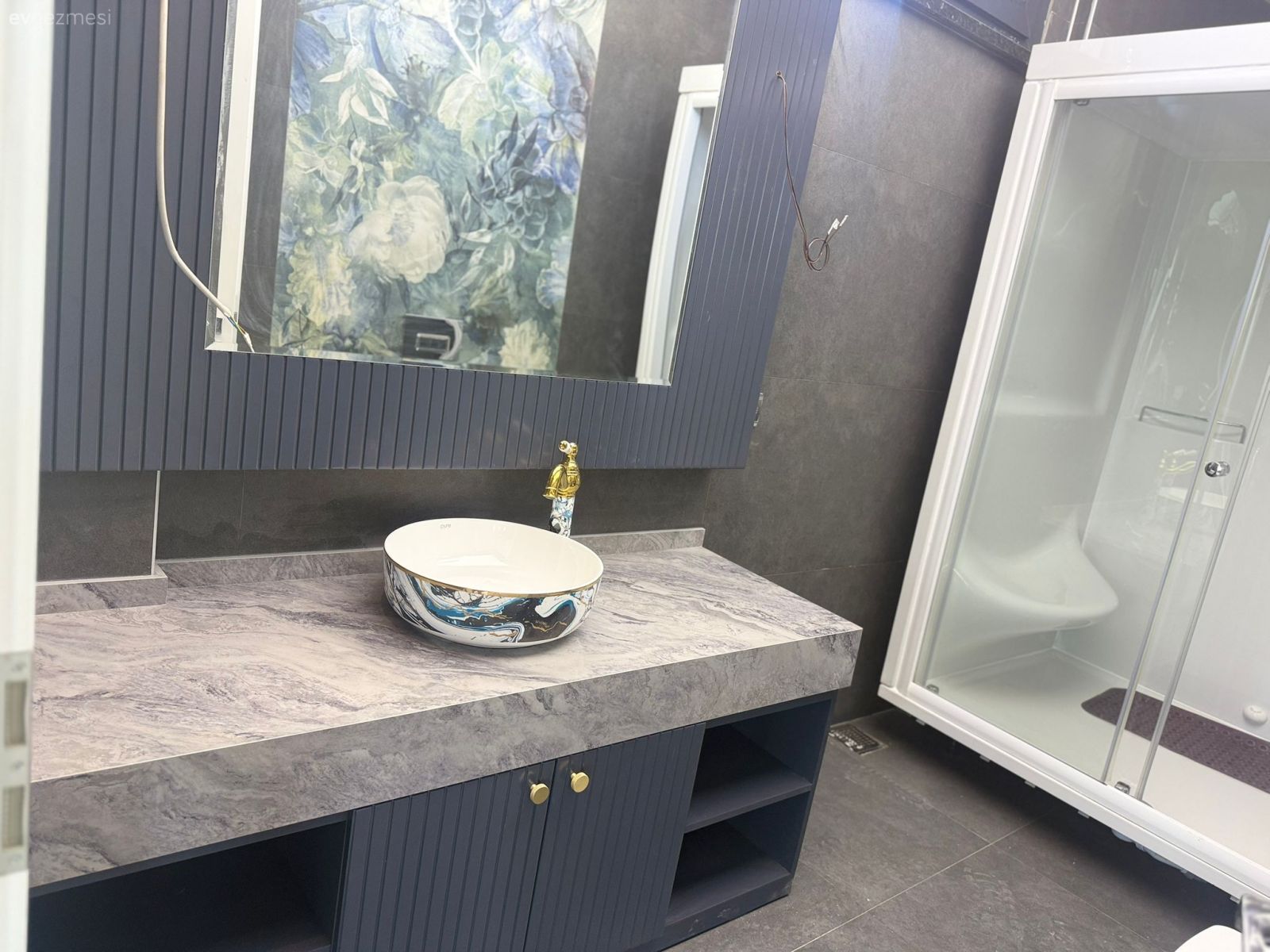 Banyo Tezgahı Hangi Malzemeden Olmalı? Kapsamlı Rehber