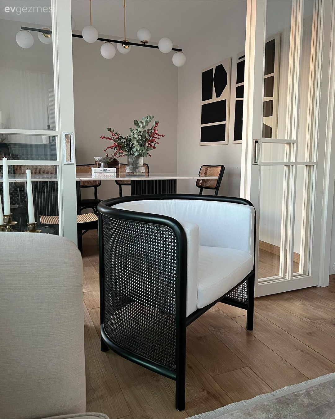 Bu Evin İç Mimar Sahibinin Dokunuşları Kendini Hemen Belli Etmiş!