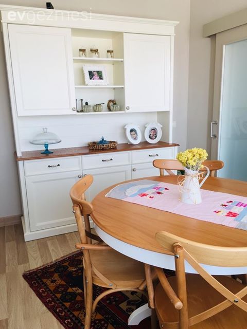 Bu Yemek Odasında Ana Yemek Samimiyet 