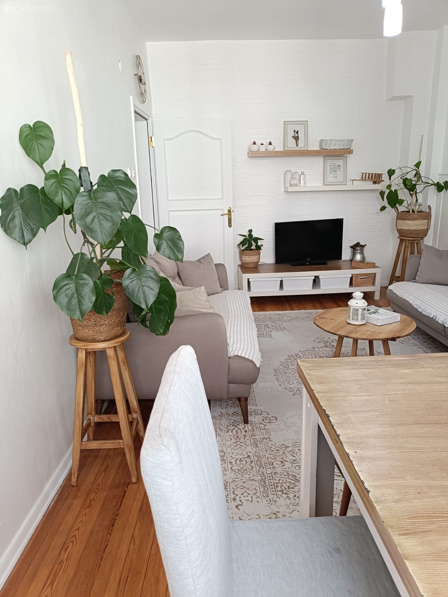 Bu İstanbul Evinde Duvarlardan Küçük Detaylara Her Yer Emek Dolu