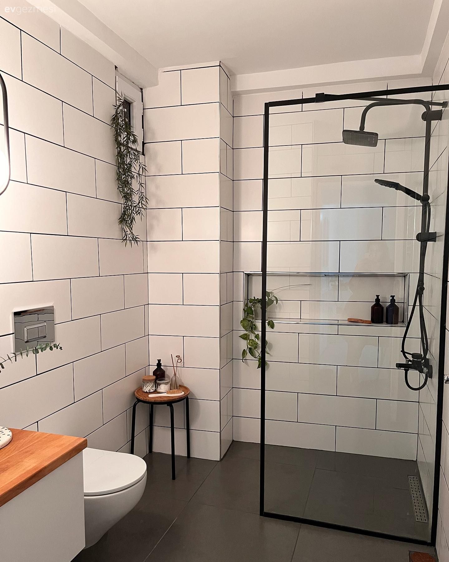 Cam Duşakabin En Kolay Şekilde Nasıl Temizlenir?