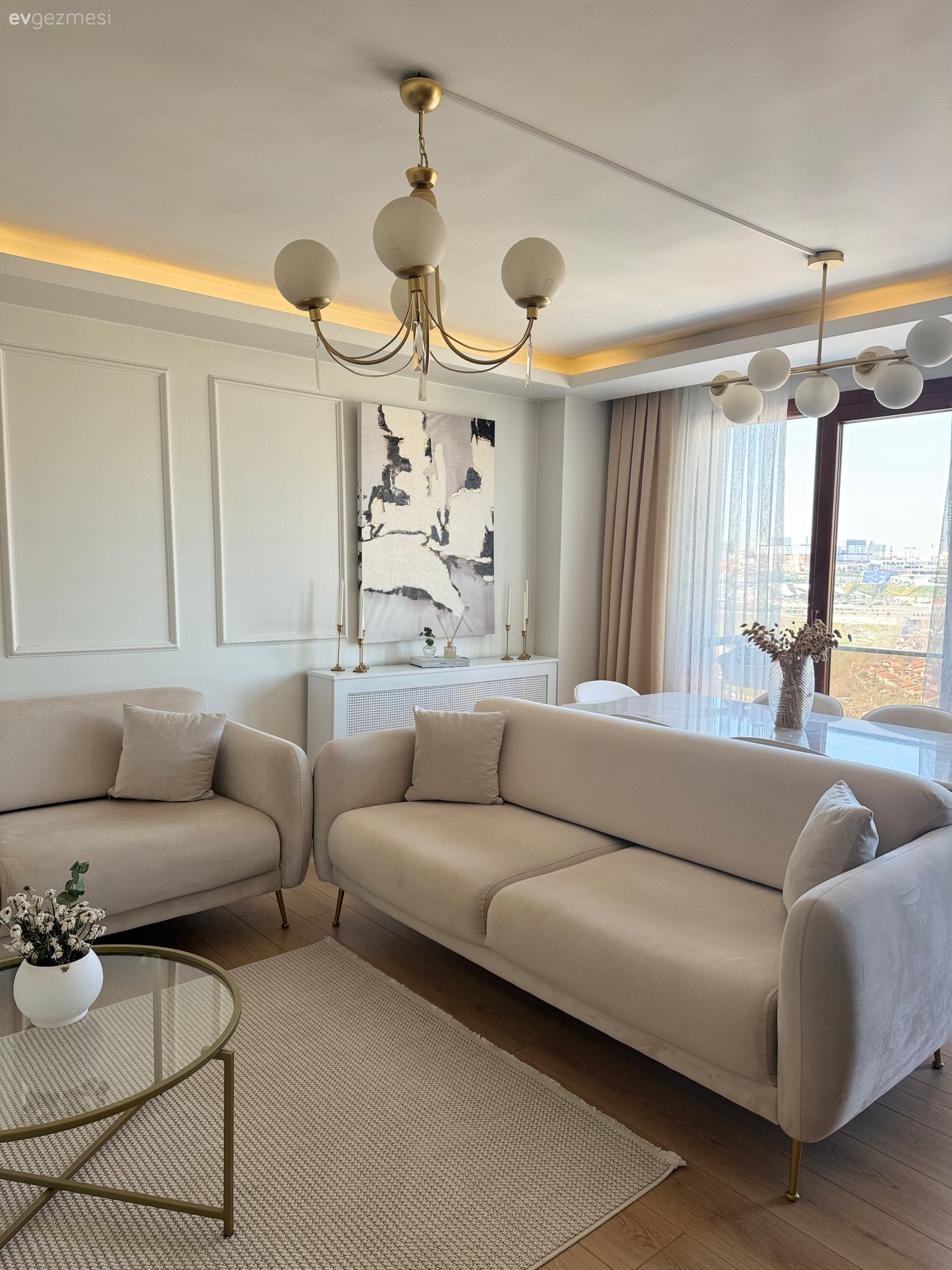 Bu İç Mimar Evi Her Zamana Uyum Sağlayacak Görünümde