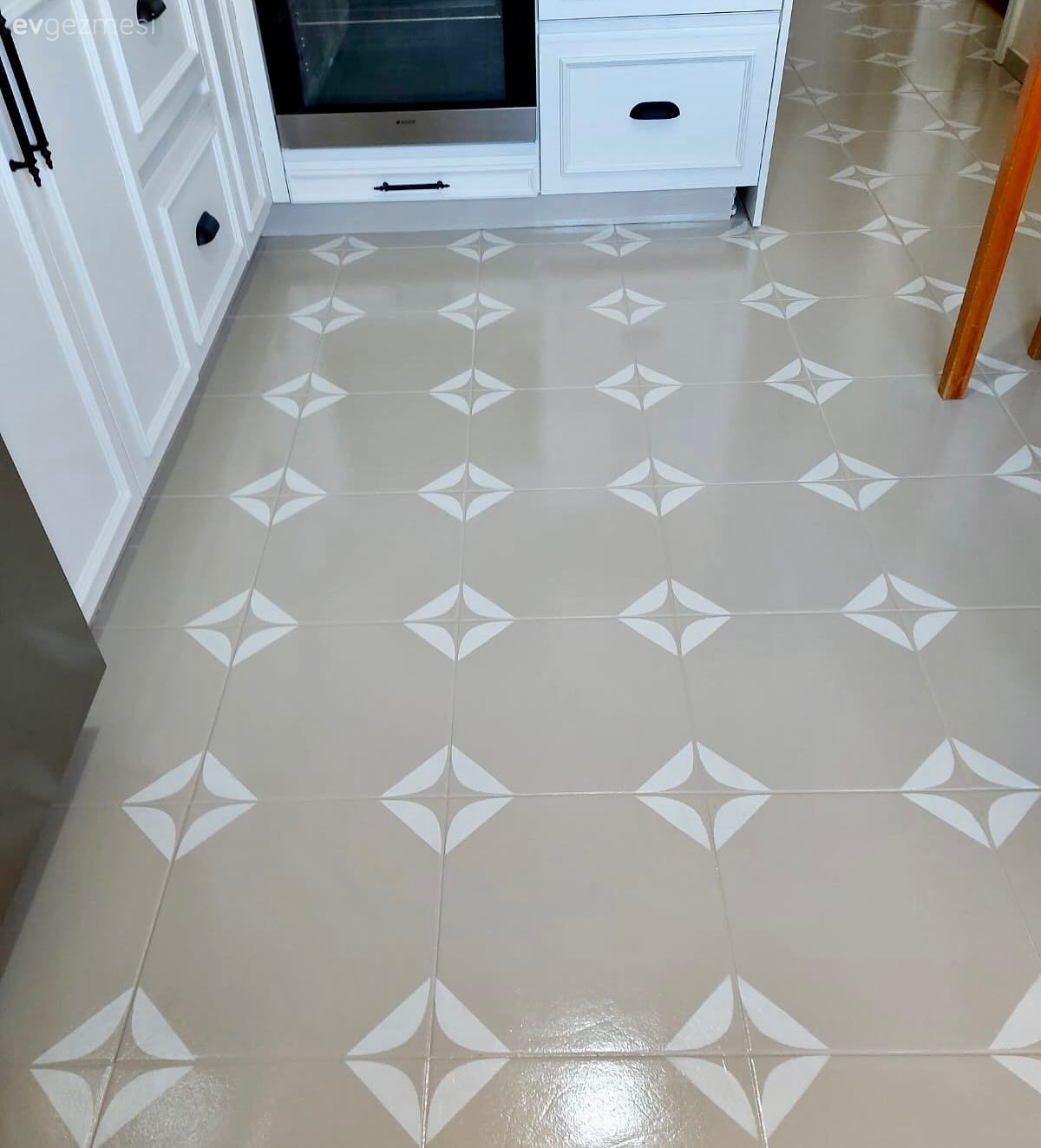 Çıta Üstüne Boya Gelince Dolaplar Başka Hâle Gelmiş