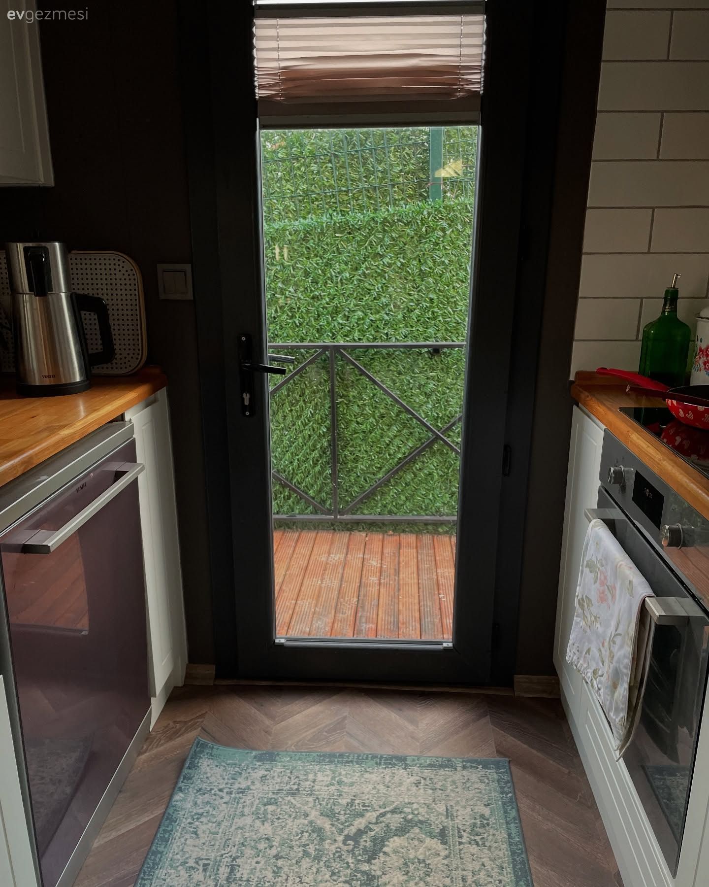 İstanbul'da Ama Sakinliğin İçinde: 30 M2'lik Bir Küçük Ev